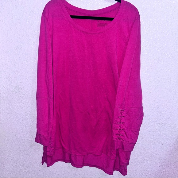 Livi Active Tops - Livi Active Long Sleeve Scoop Neck Top - Fuchsia